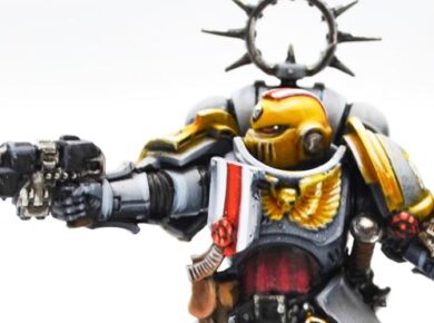 Warhammer 40,000 Space Marines Imperial Harbingers Lieutenant miniature