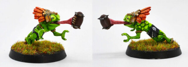 Blood Bowl V3 Lizardmen Chameleon Skink miniature, showcasing a stealthy reptilian player for a fantasy tabletop football team.