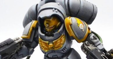 Imperial Harbingers Space Marines Inceptors from Warhammer 40,000, showcasing painted jump infantry miniatures for a tabletop wargaming army.