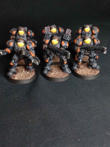 starcraft-tabletop-miniature-game-terran-army-ludoredguard-marines-4 StarCraft tabletop miniature game Terran army by Ludoredguard, featuring painted Terran miniatures for sci-fi tabletop wargaming.