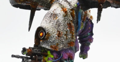Death Guard Forge World Nurgle Blight Drone and Apostles of Contagion miniatures from Warhammer 40,000, showcasing a corrupted Chaos Space Marine army.