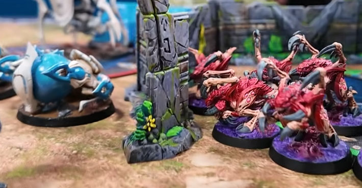 StarCraft Tabletop Miniature Game battle report – Protoss vs Zerg